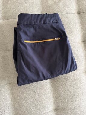lululemon athletica Men's Navy Joggers with Yellow Zip Pocket